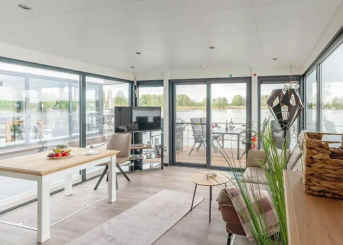 Hausboot Achat * تسيهدينك