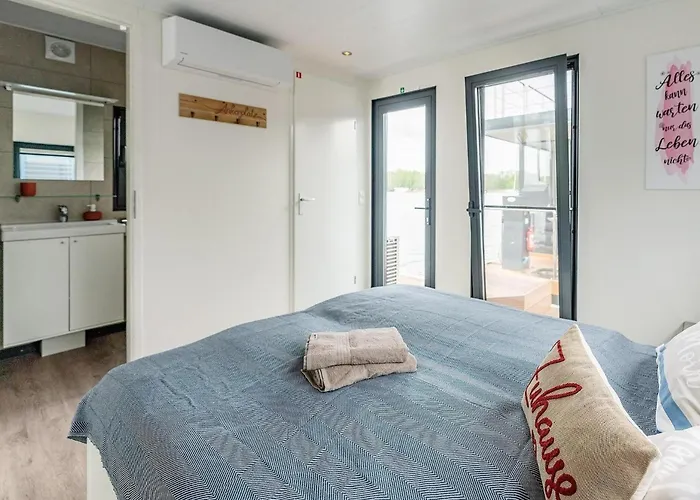 بوتيل Hausboot Achat تسيهدينك